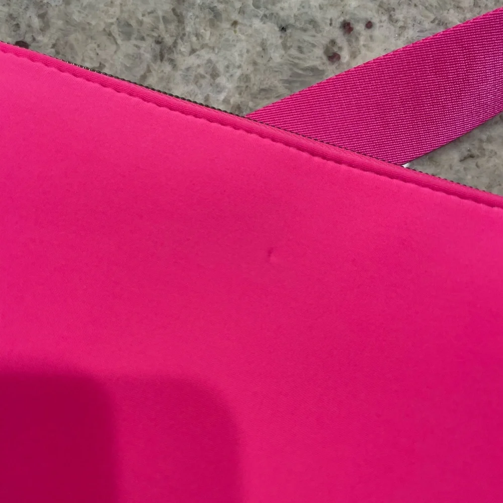 LILLY PULITZER Giavanna Neoprene Crossbody Bag Purse AURA